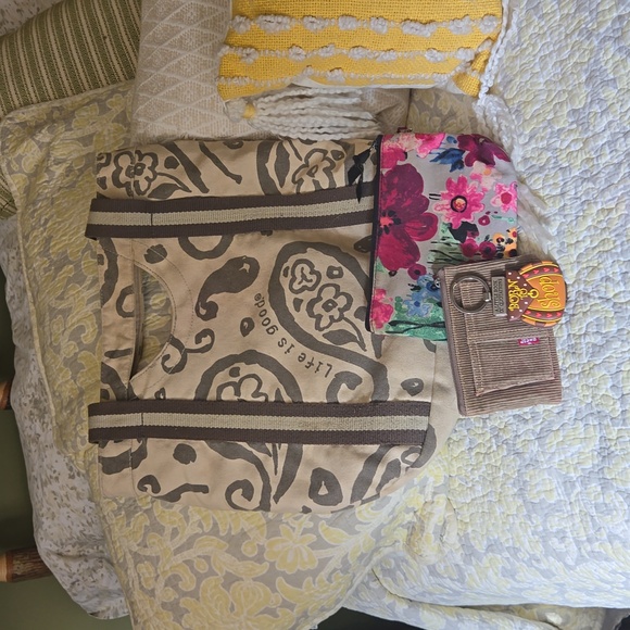 Life Is Good Handbags - Life is good canvas bag with extras